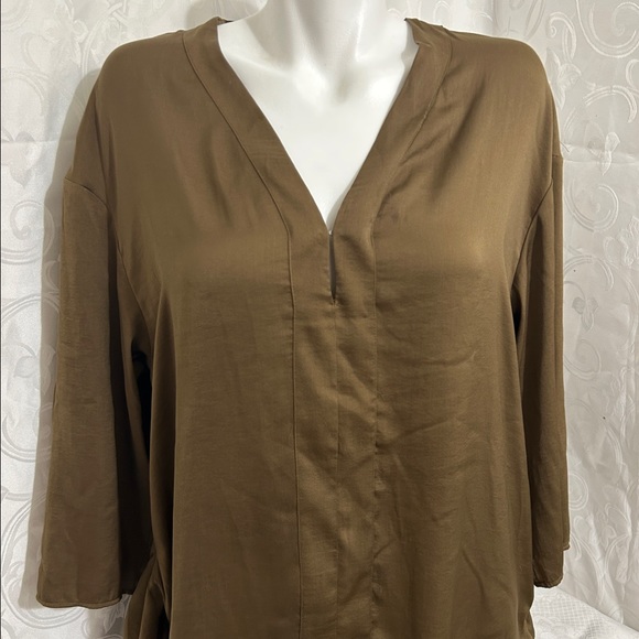 H&M Bronze Silky Flowy V-Neck Seamed Relaxed Fit Long Sleeve Shift Dress - Picture 3 of 10